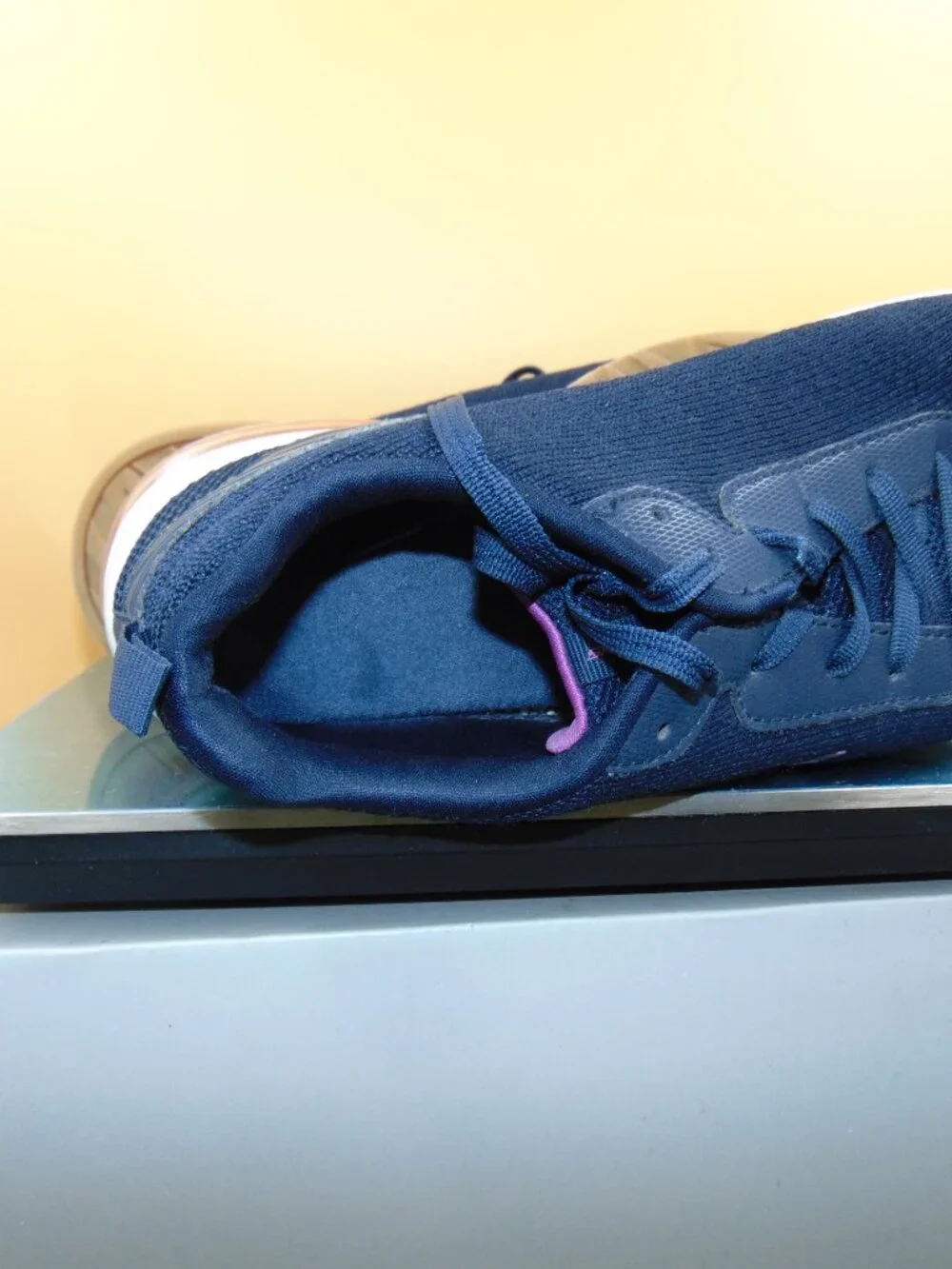 Skechers Skech-Air Dynamight Womens 9 Navy Blue Air Cushion Sneakers 12564